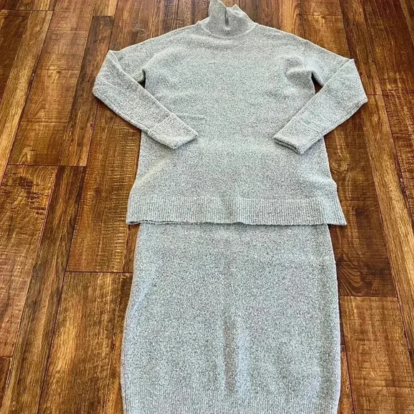 Mock sweater turtleneck & Pencil skirt XS/S - Picture 4 of 13
